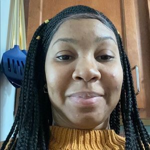 Meet your Posher, Kendra